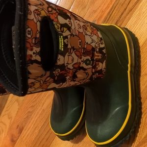 Perfect storm size 2 girls boots